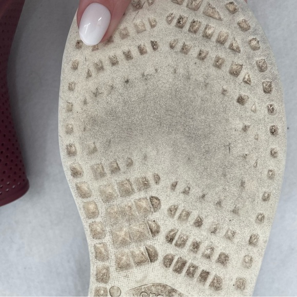 CROCS Women’s Citibank Roka Slip-On Loafer Water shoe Maroon size: 10 - Picture 6 of 12